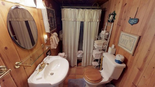 Cabin by the Creek - image 28