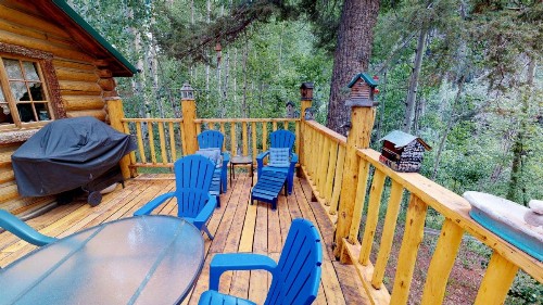 Cabin by the Creek - image 3