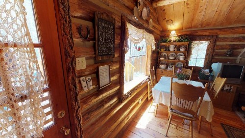 Cabin by the Creek - image 33