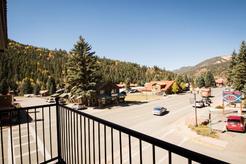 The Lodge at Red River - image 13