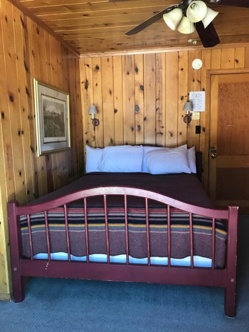The Lodge at Red River - image 24
