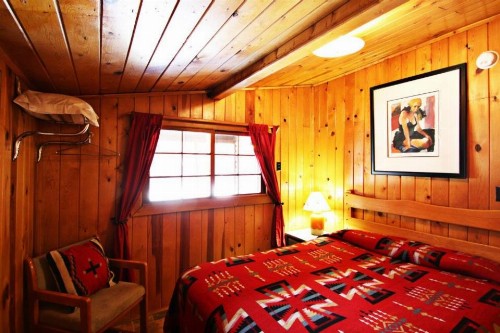 Three Bears Lodge - image 13