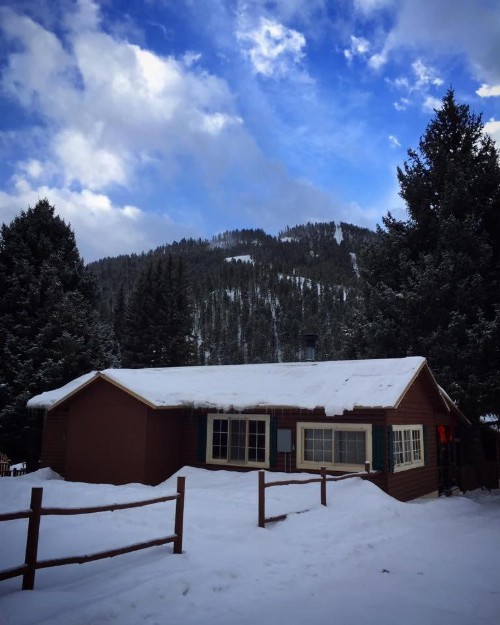 Three Bears Lodge - image 22