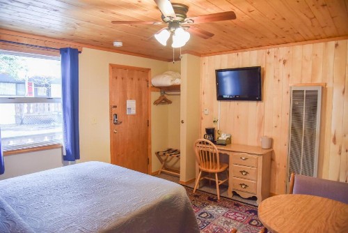 Alpine Lodge - image 20