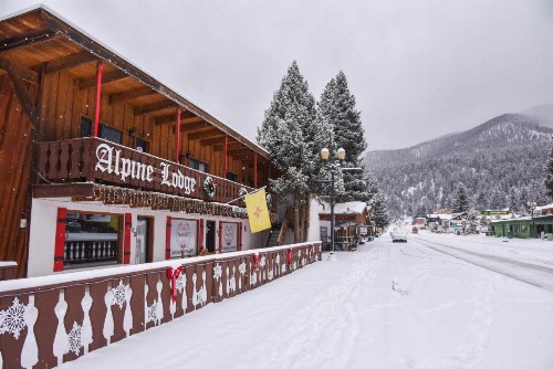 Alpine Lodge - image 28