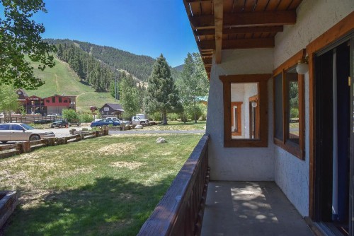 Alpine Lodge - image 37