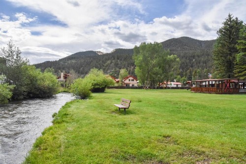 Alpine Lodge - image 48