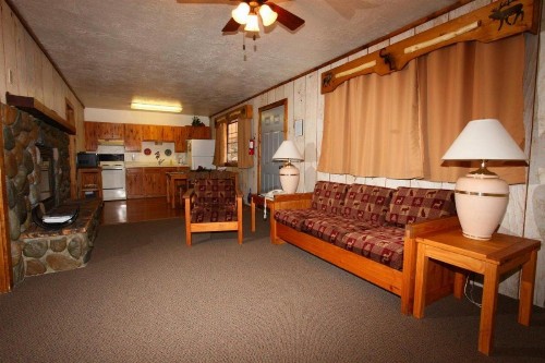 Copper King Lodge - image 17