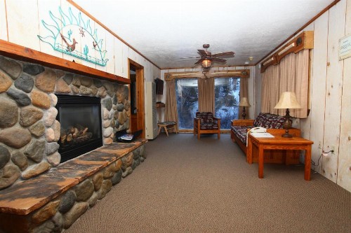 Copper King Lodge - image 21