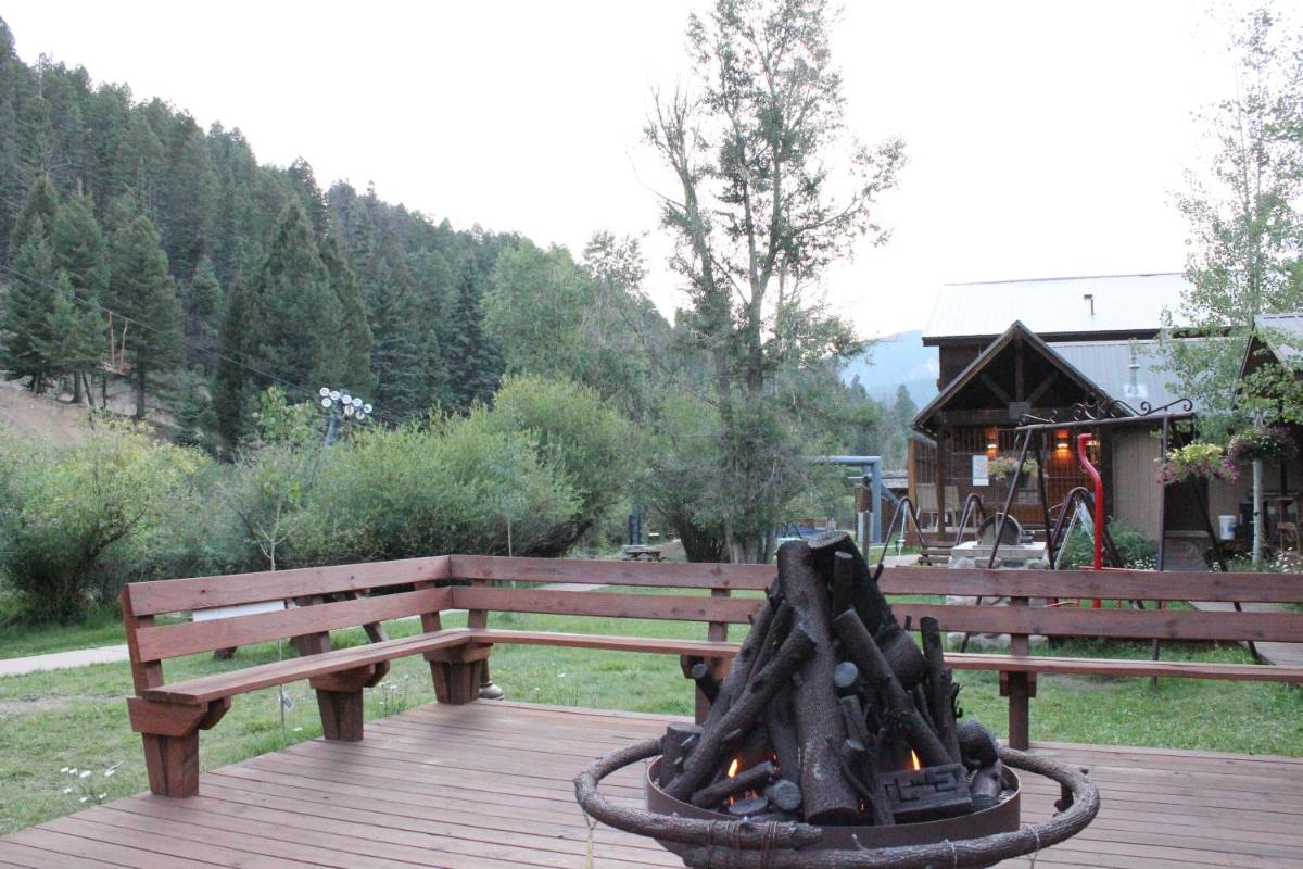 Copper King Lodge - image 3