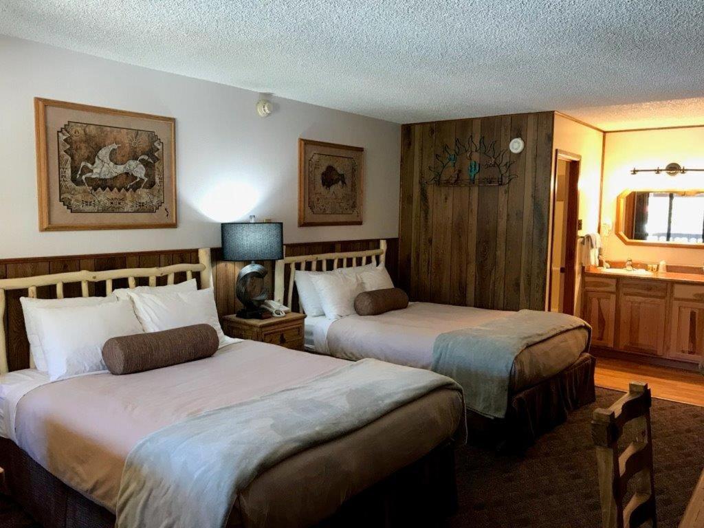 Copper King Lodge - image 4