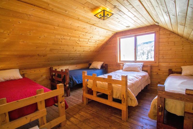 Wiggin's Cabin in Upper Valley - image 7