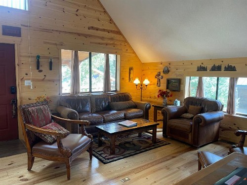 The Bunkhouse by the River - image 28