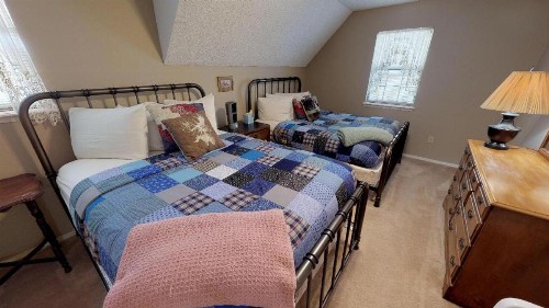 Peaceful Rivers Edge on Tenderfoot - image 32