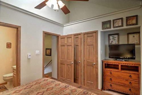 Red River Home with 2 Balconies - 1 Block to Main St! - image 2