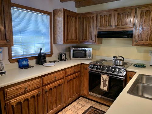 Riverbend #7 A Townhouse - image 10