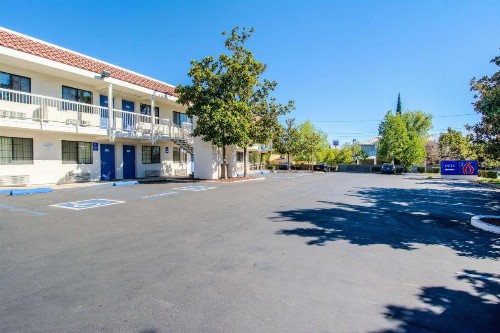 Motel 6-Redding CA - South - image 26