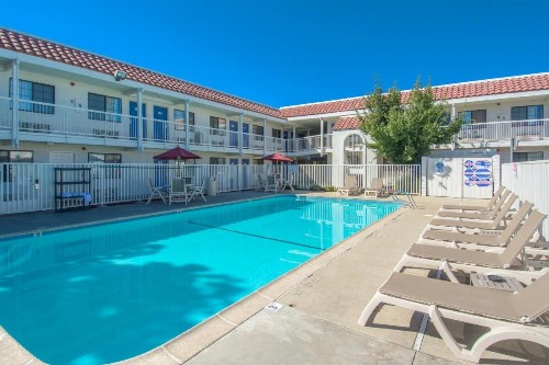 Motel 6-Redding CA - South - image 38