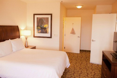 Hilton Garden Inn Redding - image 37