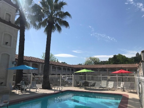 Travelodge by Wyndham Redding CA - image 14
