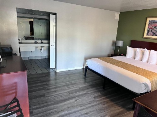 Travelodge by Wyndham Redding CA - image 16