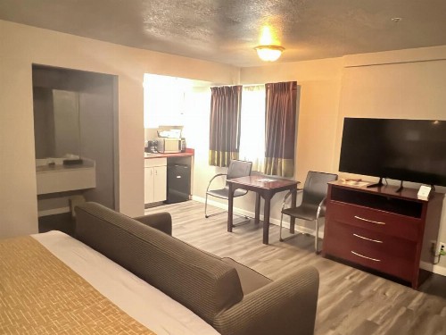 Travelodge by Wyndham Redding CA - image 36