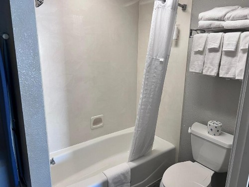 Travelodge by Wyndham Redding CA - image 44