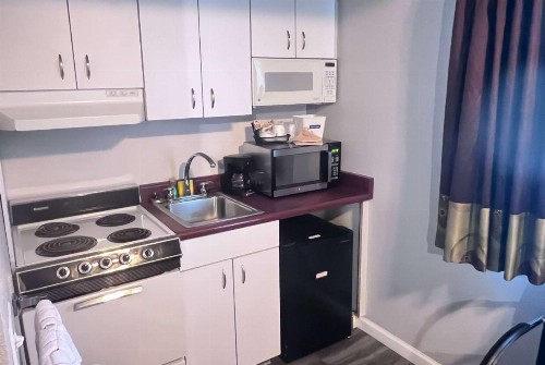 Travelodge by Wyndham Redding CA - image 6