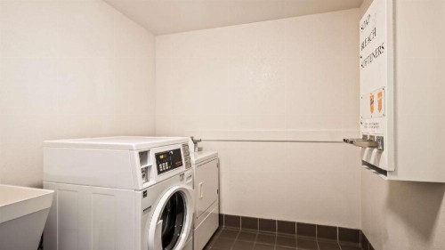 Best Western Plus Twin View Inn & Suites - image 2