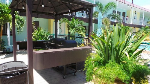 Island House Resort Hotel - image 15