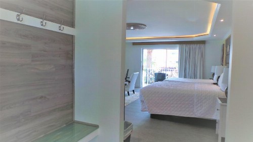 Island House Resort Hotel - image 26