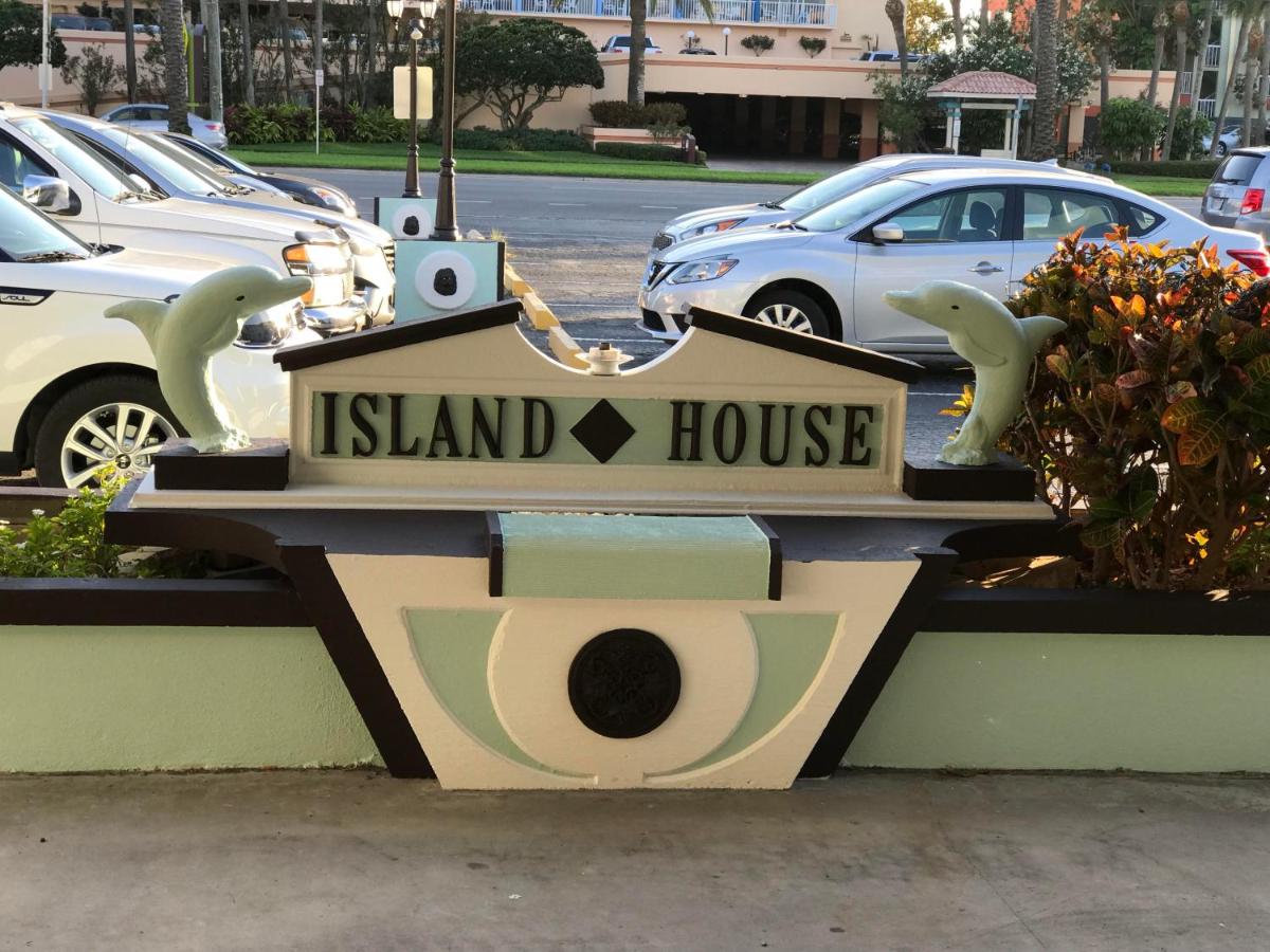 Island House Resort Hotel - image 7
