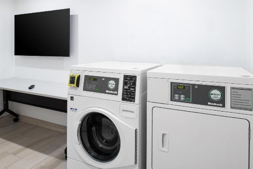 SpringHill Suites by Marriott Riverside Redlands - image 20