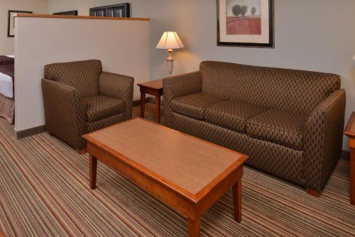 Best Western Plus Rama Inn - image 21