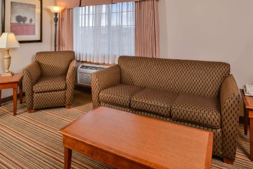 Best Western Plus Rama Inn - image 31