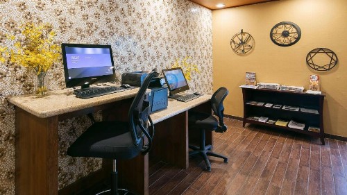 Best Western Plus Rama Inn - image 40