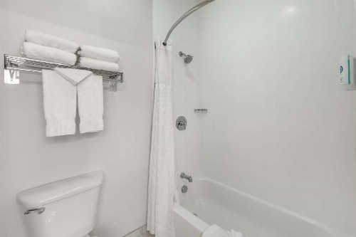 Comfort Suites Redmond Airport - image 34
