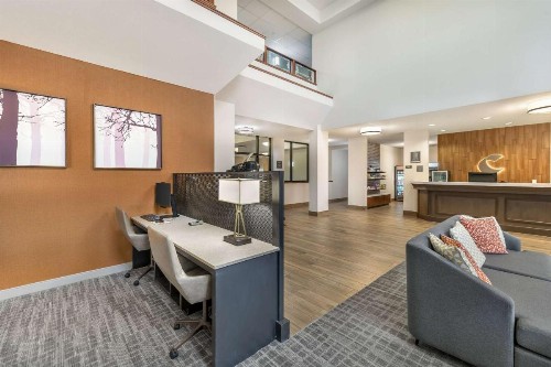 Comfort Suites Redmond Airport - image 36