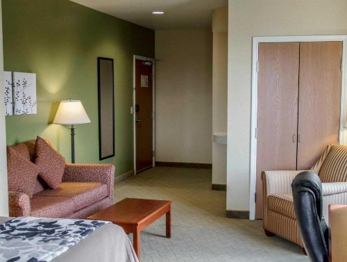 Sleep Inn & Suites Redmond - image 32