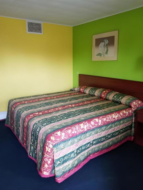 Greenway Motel - image 7