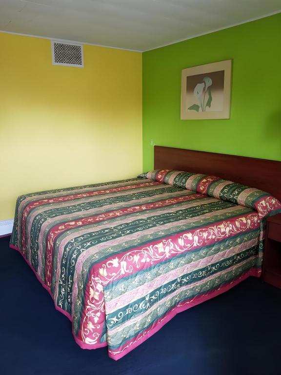 Greenway Motel - image 7