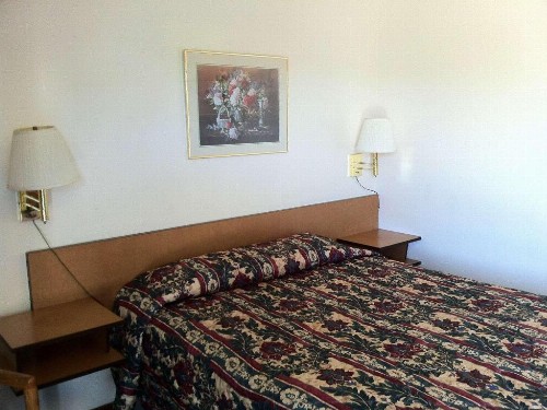 Greenway Motel - image 8