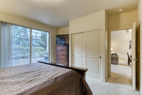 Eagle Crest Creekside Escape - image 6
