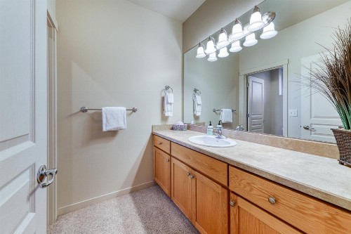 Eagle Crest Creekside Escape - image 8