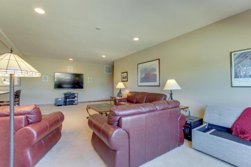 Highland View Haven - image 5