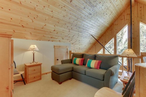 Eagle Crest Elegance - image 4