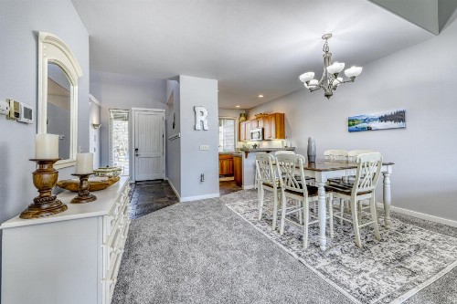 Eagle Crest Modern Escape - image 6