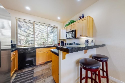 Village Loop in Eagle Crest - image 7