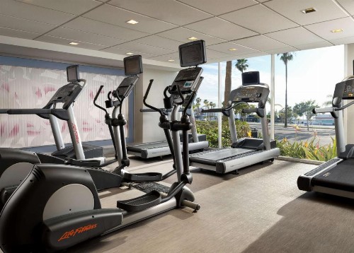 Sonesta Redondo Beach & Marina - image 2