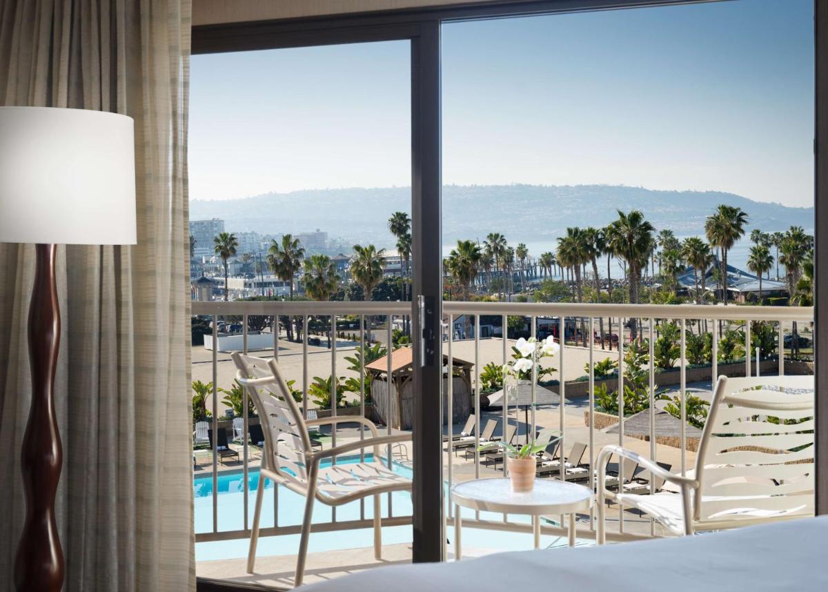 Sonesta Redondo Beach & Marina - image 7